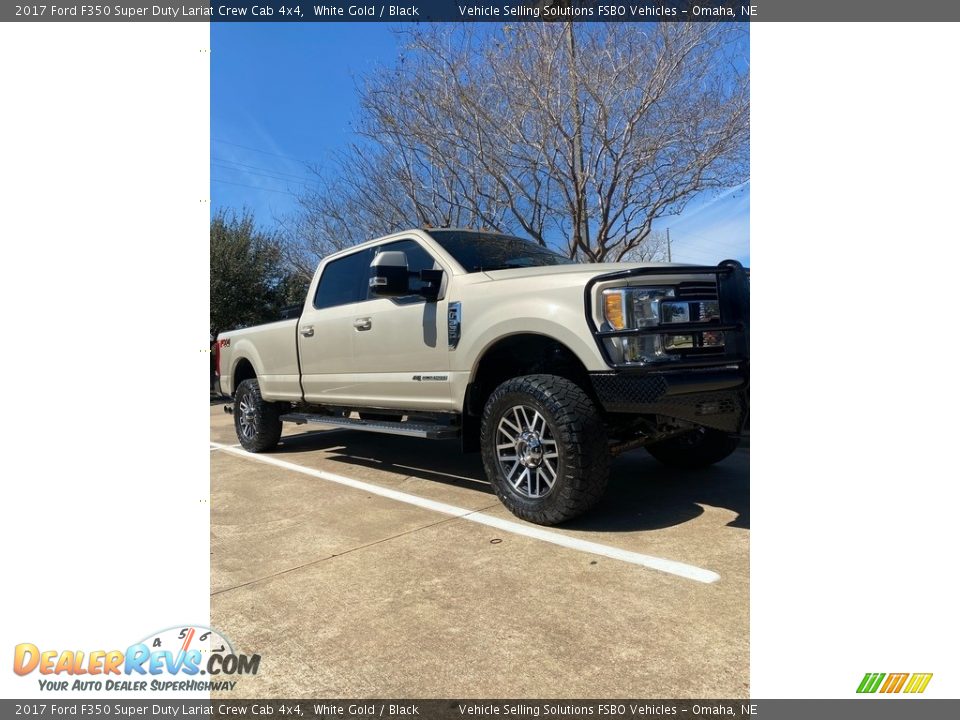 2017 Ford F350 Super Duty Lariat Crew Cab 4x4 White Gold / Black Photo #2