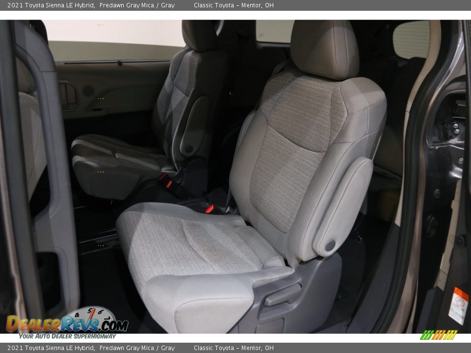 Rear Seat of 2021 Toyota Sienna LE Hybrid Photo #18