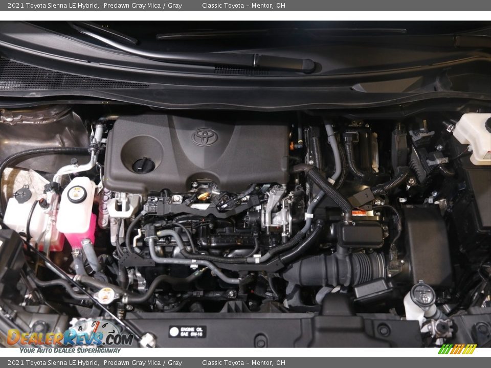 2021 Toyota Sienna LE Hybrid 2.5 Liter DOHC 16-Valve VVT-i 4 Cylinder Gasoline/Electric Hybrid Engine Photo #21