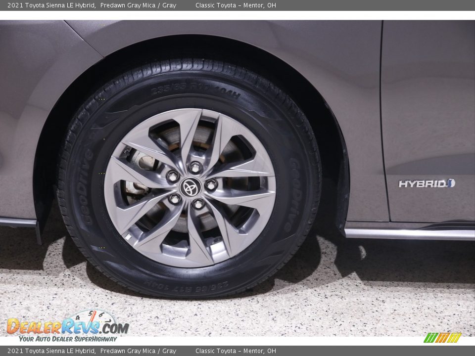 2021 Toyota Sienna LE Hybrid Wheel Photo #22