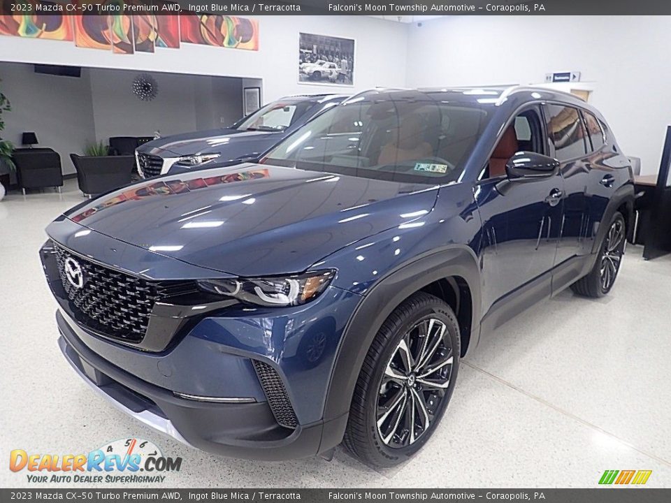 Front 3/4 View of 2023 Mazda CX-50 Turbo Premium AWD Photo #7