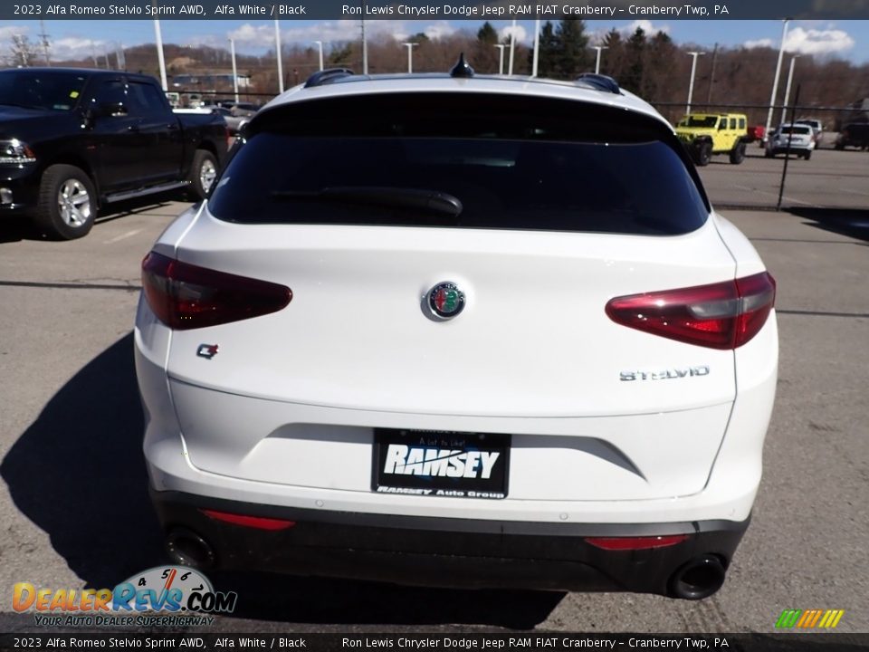 2023 Alfa Romeo Stelvio Sprint AWD Alfa White / Black Photo #5