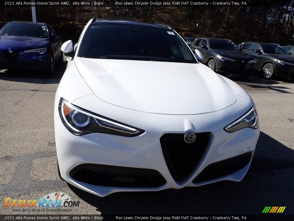 2023 Alfa Romeo Stelvio Sprint AWD Alfa White / Black Photo #9