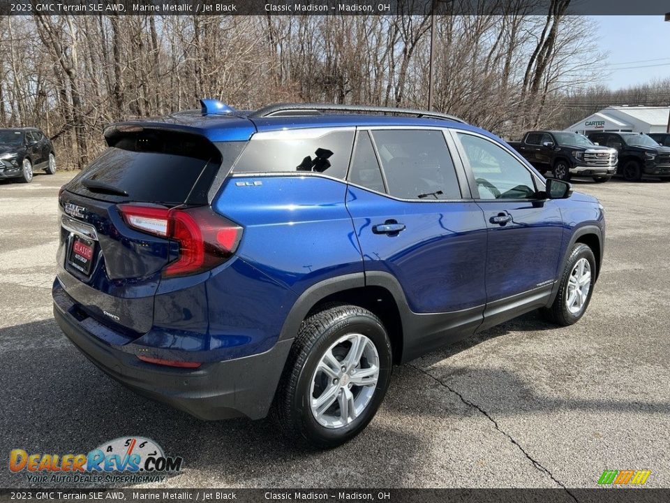 Marine Metallic 2023 GMC Terrain SLE AWD Photo #3