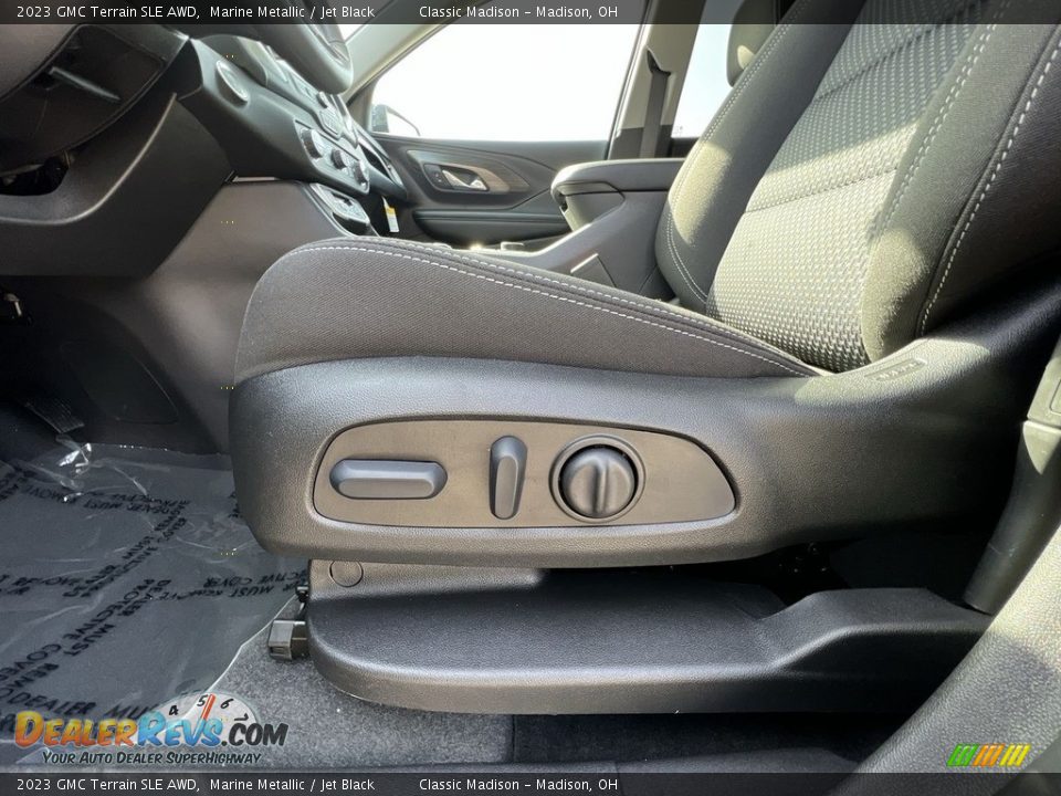 Front Seat of 2023 GMC Terrain SLE AWD Photo #7
