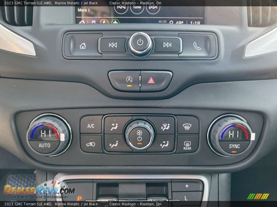 Controls of 2023 GMC Terrain SLE AWD Photo #13