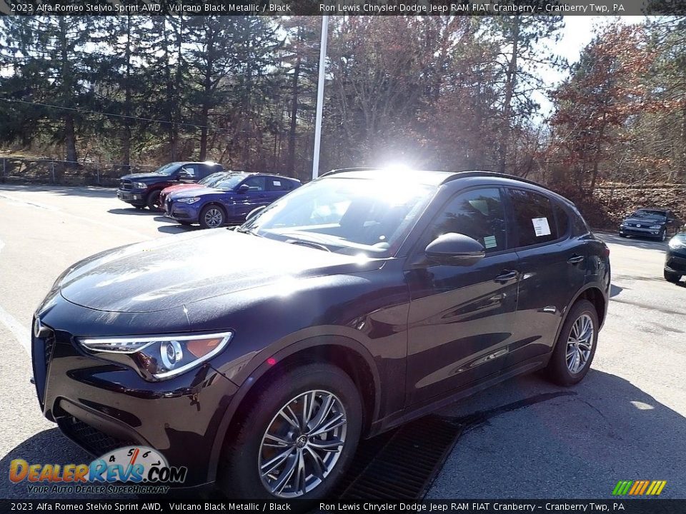 2023 Alfa Romeo Stelvio Sprint AWD Vulcano Black Metallic / Black Photo #5