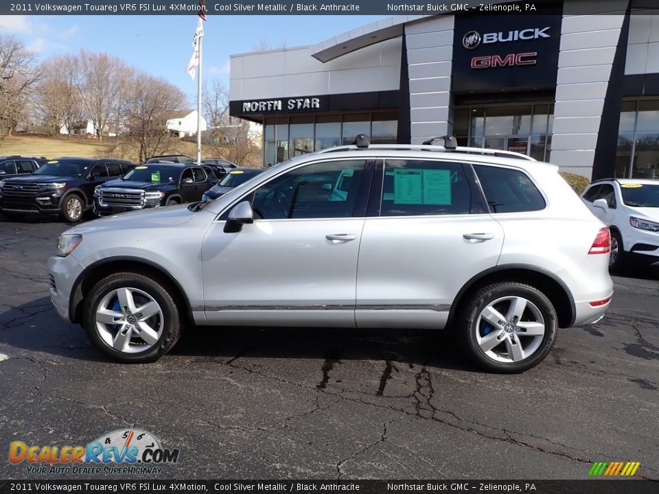 2011 Volkswagen Touareg VR6 FSI Lux 4XMotion Cool Silver Metallic / Black Anthracite Photo #2