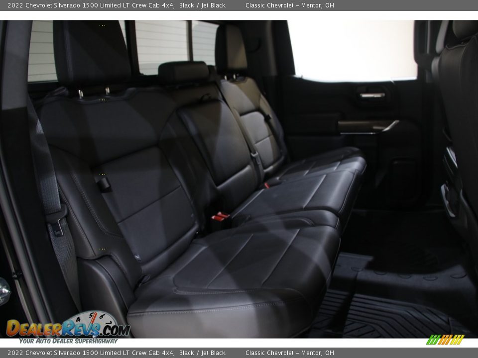 2022 Chevrolet Silverado 1500 Limited LT Crew Cab 4x4 Black / Jet Black Photo #18
