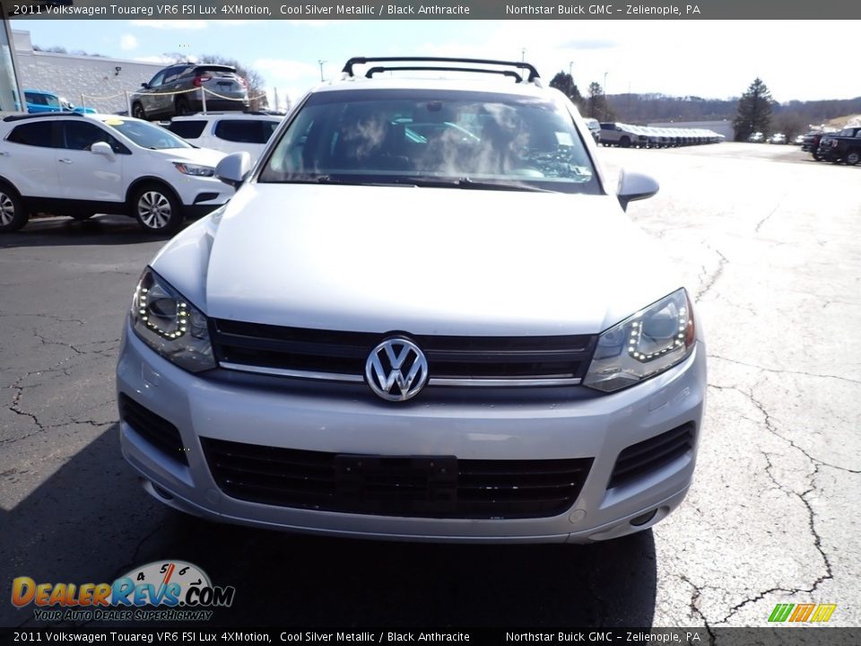 2011 Volkswagen Touareg VR6 FSI Lux 4XMotion Cool Silver Metallic / Black Anthracite Photo #11