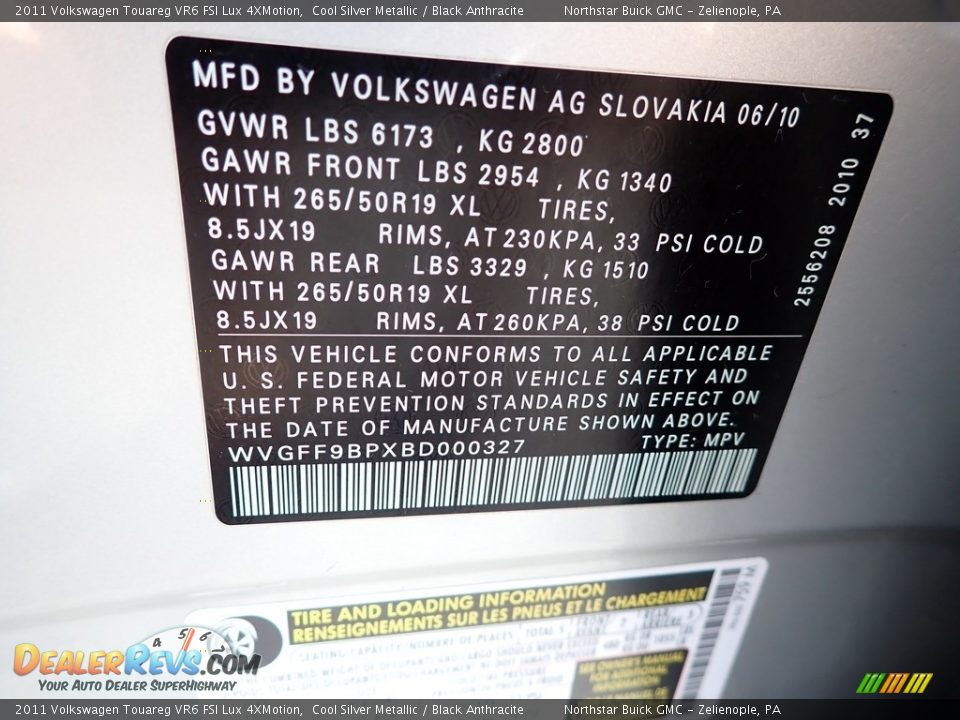2011 Volkswagen Touareg VR6 FSI Lux 4XMotion Cool Silver Metallic / Black Anthracite Photo #30