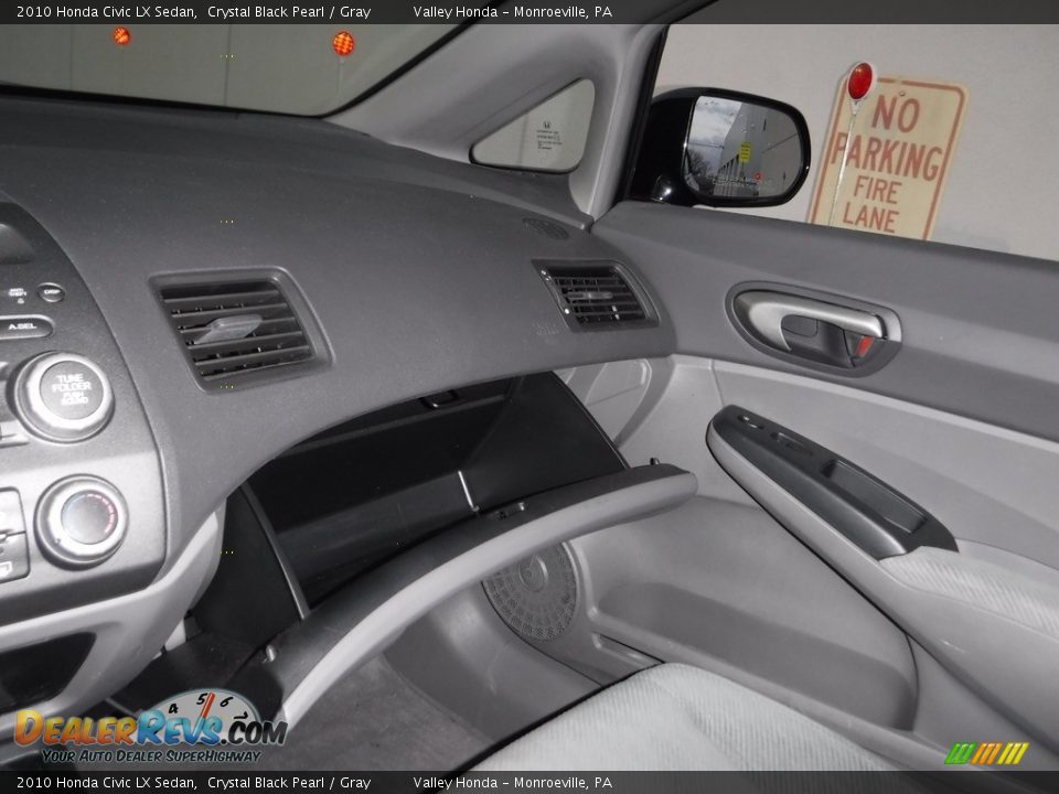 2010 Honda Civic LX Sedan Crystal Black Pearl / Gray Photo #17