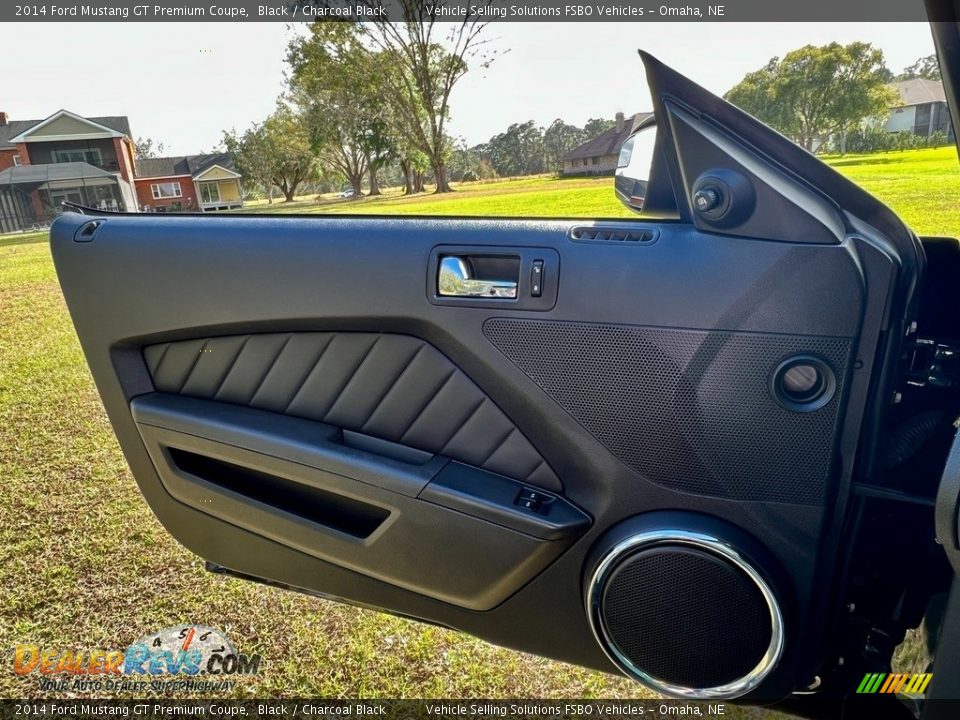 Door Panel of 2014 Ford Mustang GT Premium Coupe Photo #15