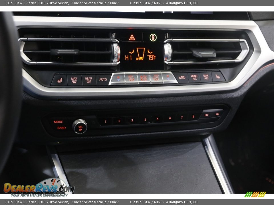 2019 BMW 3 Series 330i xDrive Sedan Glacier Silver Metallic / Black Photo #15