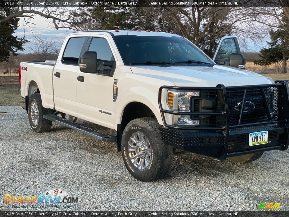 2018 Ford F250 Super Duty XLT Crew Cab 4x4 Oxford White / Earth Gray Photo #4