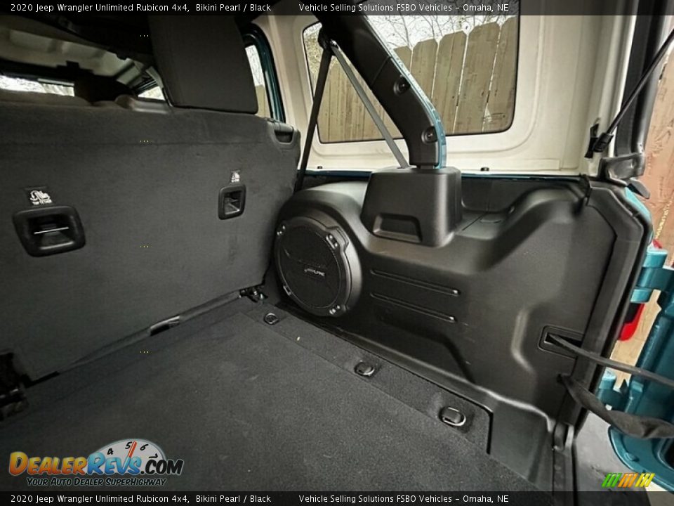 2020 Jeep Wrangler Unlimited Rubicon 4x4 Bikini Pearl / Black Photo #11