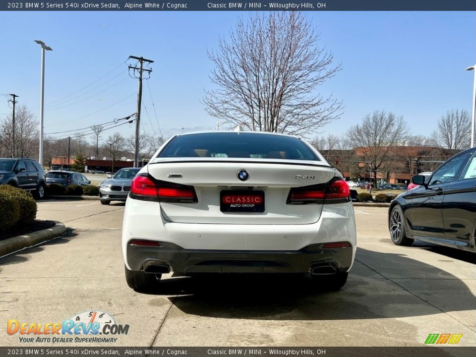 2023 BMW 5 Series 540i xDrive Sedan Alpine White / Cognac Photo #4