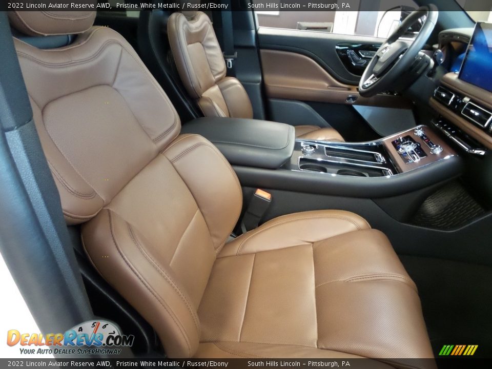 Front Seat of 2022 Lincoln Aviator Reserve AWD Photo #9
