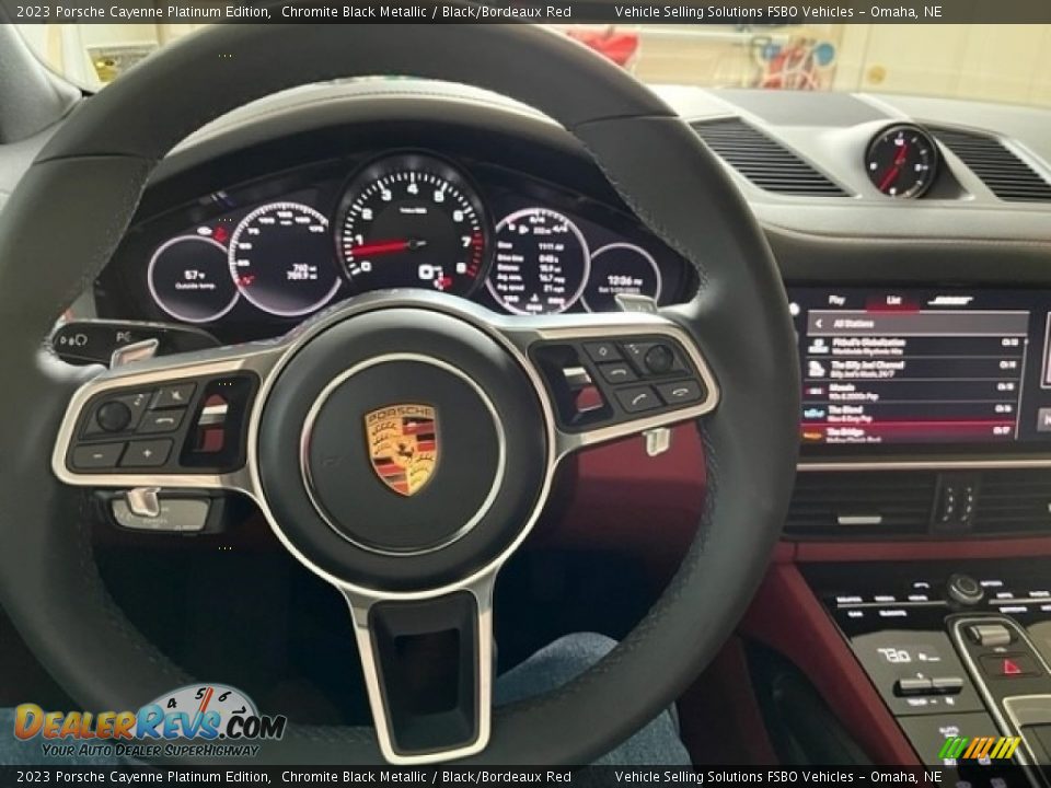 2023 Porsche Cayenne Platinum Edition Steering Wheel Photo #2