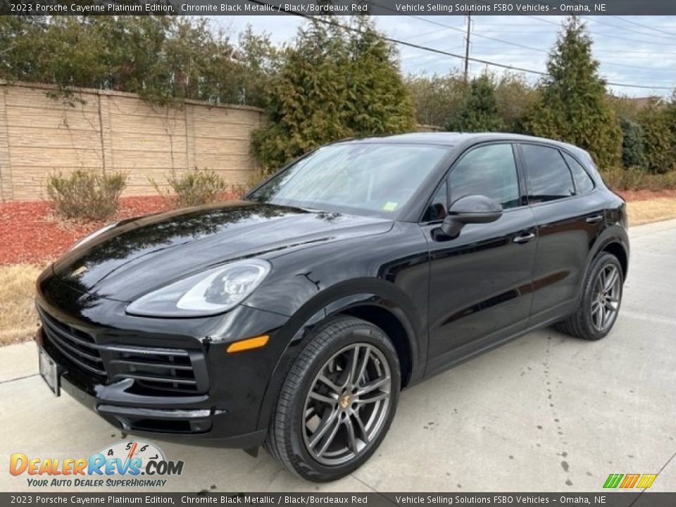 Chromite Black Metallic 2023 Porsche Cayenne Platinum Edition Photo #7