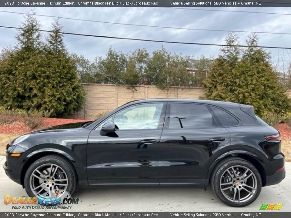 Chromite Black Metallic 2023 Porsche Cayenne Platinum Edition Photo #8