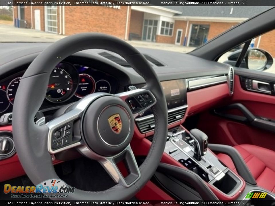 2023 Porsche Cayenne Platinum Edition Steering Wheel Photo #14