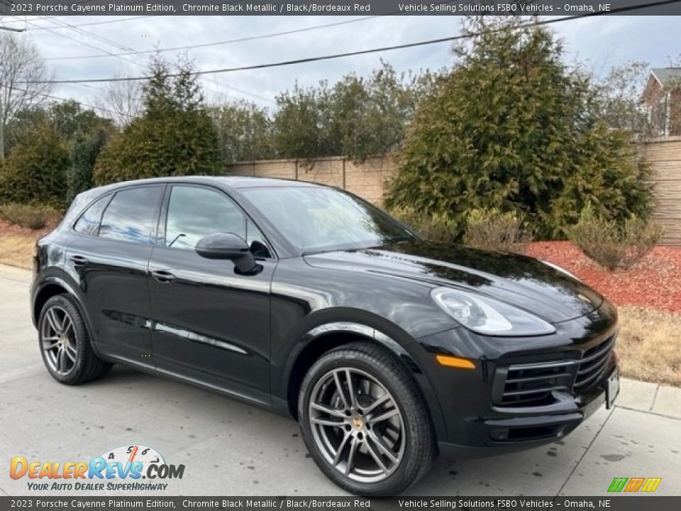 Chromite Black Metallic 2023 Porsche Cayenne Platinum Edition Photo #21