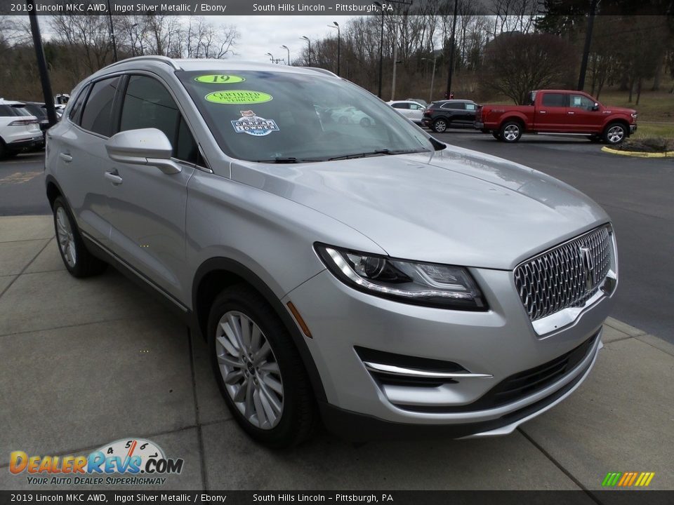 Front 3/4 View of 2019 Lincoln MKC AWD Photo #8