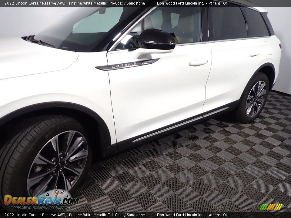 2022 Lincoln Corsair Reserve AWD Pristine White Metallic Tri-Coat / Sandstone Photo #12