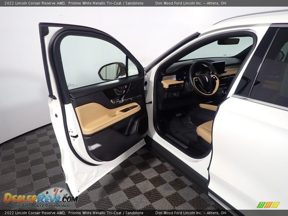 2022 Lincoln Corsair Reserve AWD Pristine White Metallic Tri-Coat / Sandstone Photo #22