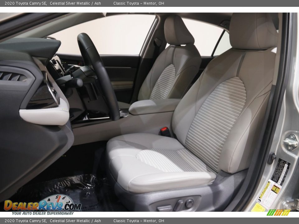 2020 Toyota Camry SE Celestial Silver Metallic / Ash Photo #5