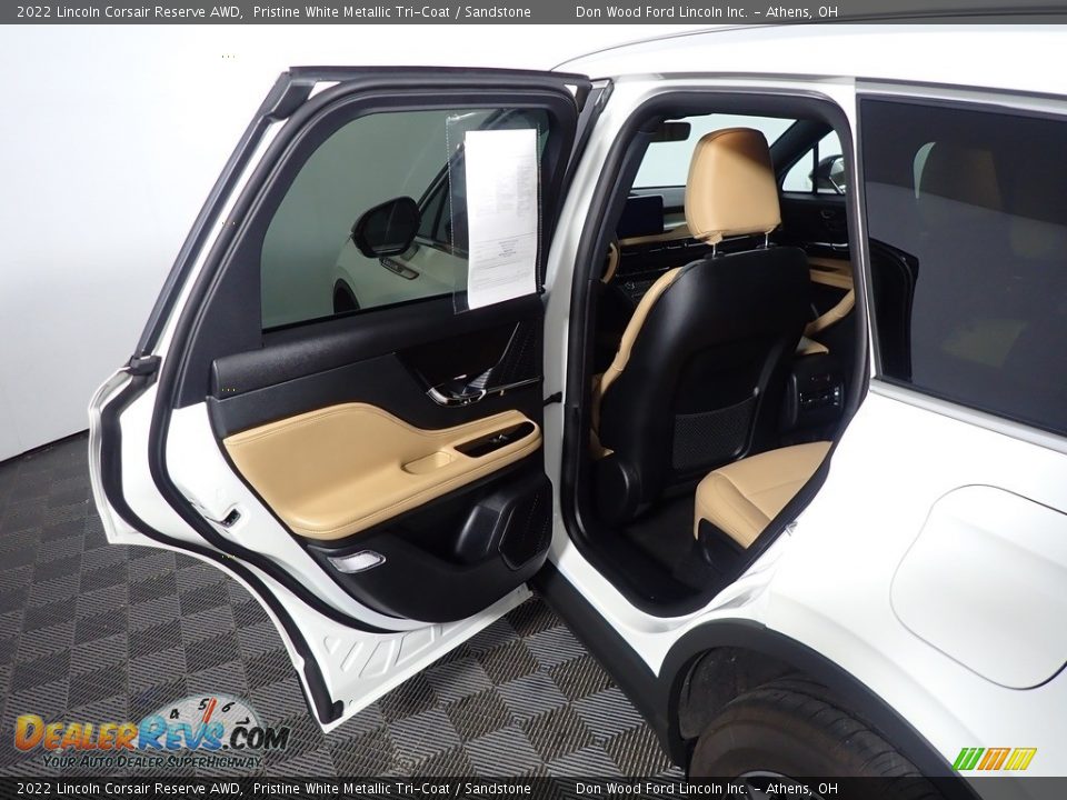 2022 Lincoln Corsair Reserve AWD Pristine White Metallic Tri-Coat / Sandstone Photo #36