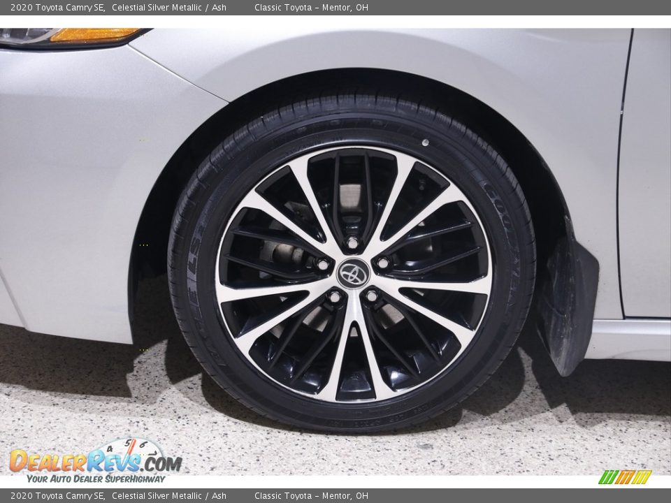 2020 Toyota Camry SE Celestial Silver Metallic / Ash Photo #18