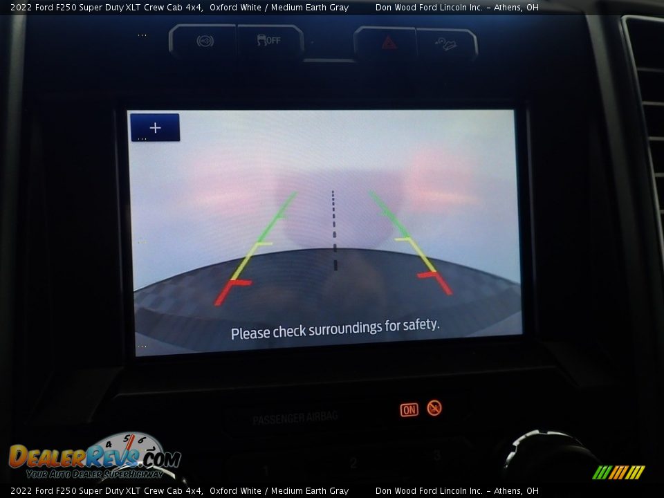 2022 Ford F250 Super Duty XLT Crew Cab 4x4 Oxford White / Medium Earth Gray Photo #2