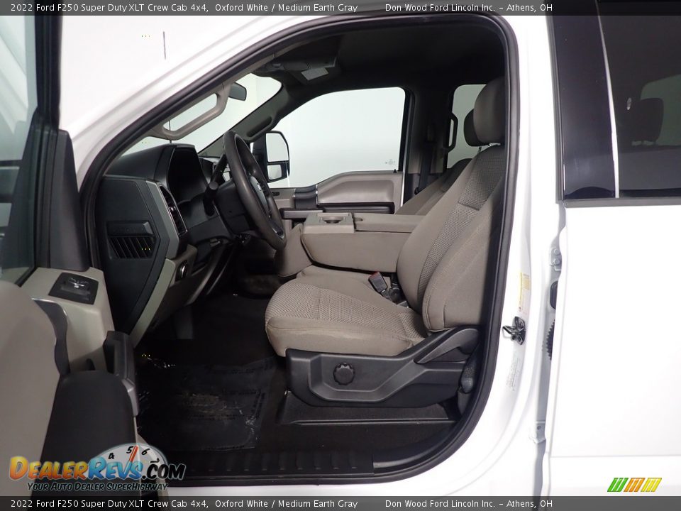 2022 Ford F250 Super Duty XLT Crew Cab 4x4 Oxford White / Medium Earth Gray Photo #19
