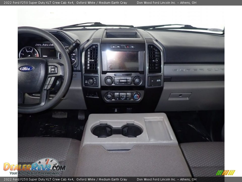 2022 Ford F250 Super Duty XLT Crew Cab 4x4 Oxford White / Medium Earth Gray Photo #22