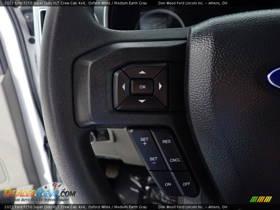 2022 Ford F250 Super Duty XLT Crew Cab 4x4 Oxford White / Medium Earth Gray Photo #26