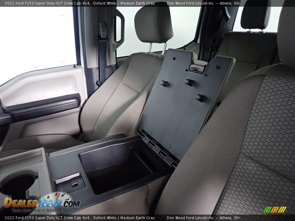 2022 Ford F250 Super Duty XLT Crew Cab 4x4 Oxford White / Medium Earth Gray Photo #31