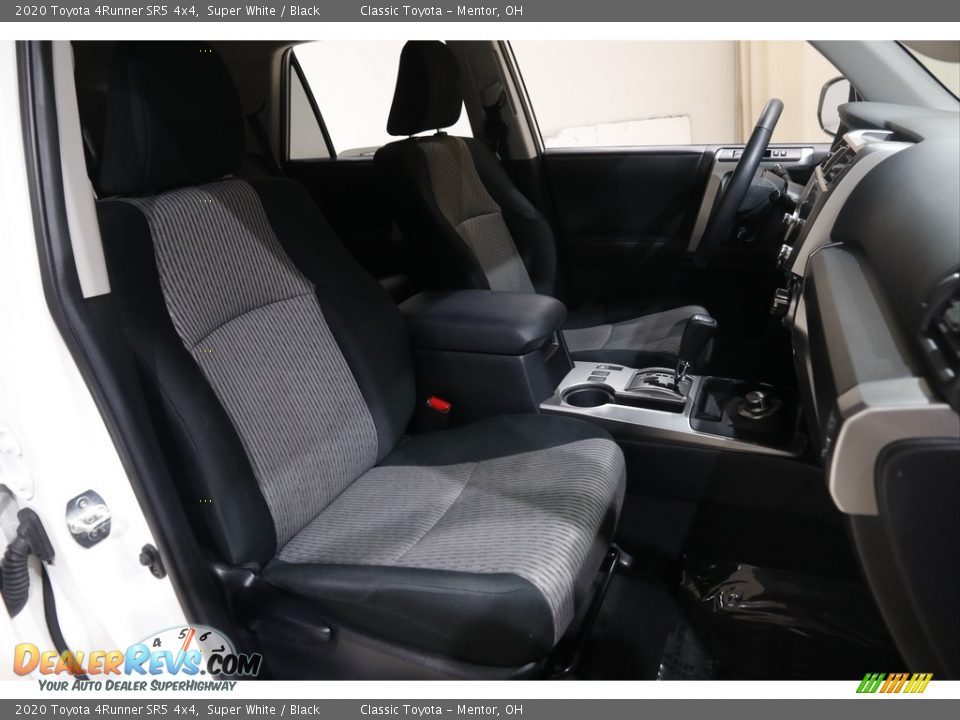 2020 Toyota 4Runner SR5 4x4 Super White / Black Photo #15