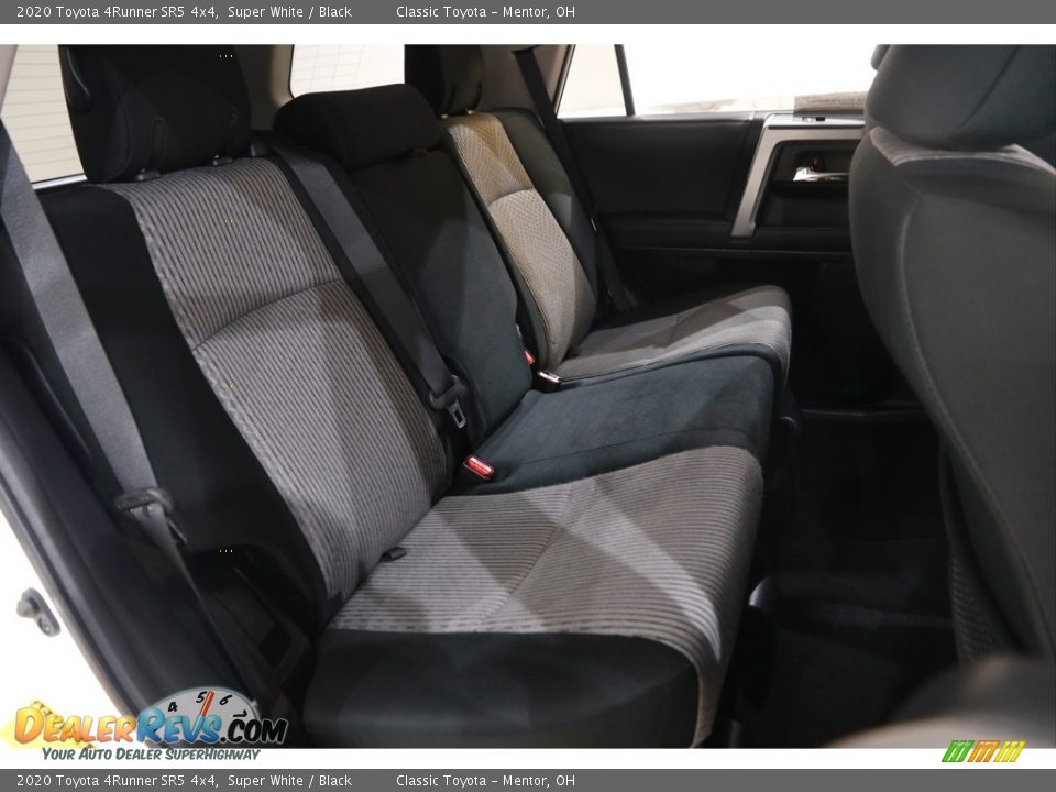 2020 Toyota 4Runner SR5 4x4 Super White / Black Photo #16