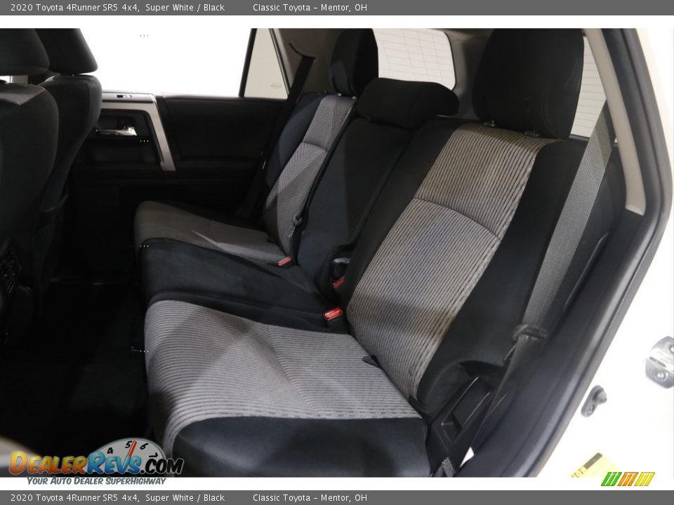 2020 Toyota 4Runner SR5 4x4 Super White / Black Photo #17