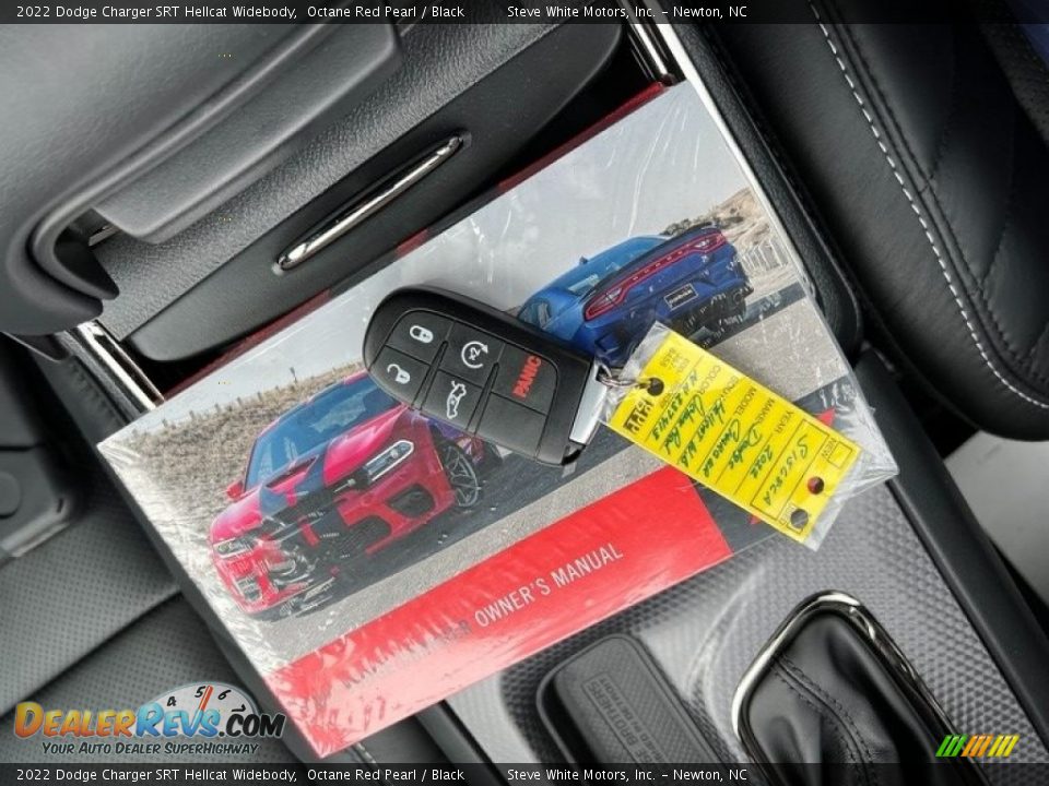 Keys of 2022 Dodge Charger SRT Hellcat Widebody Photo #30