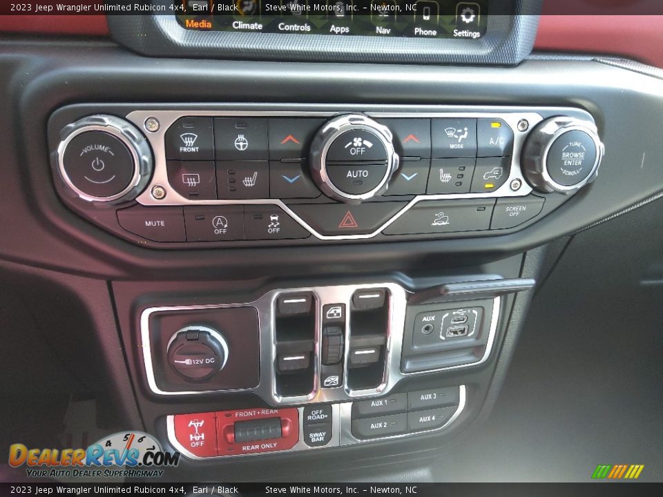 Controls of 2023 Jeep Wrangler Unlimited Rubicon 4x4 Photo #27