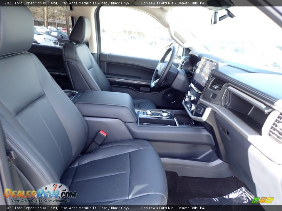 Front Seat of 2023 Ford Expedition XLT 4x4 Photo #12