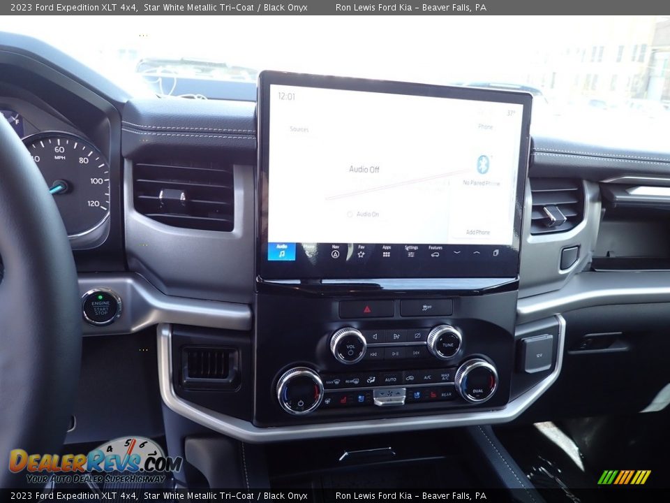 Controls of 2023 Ford Expedition XLT 4x4 Photo #17