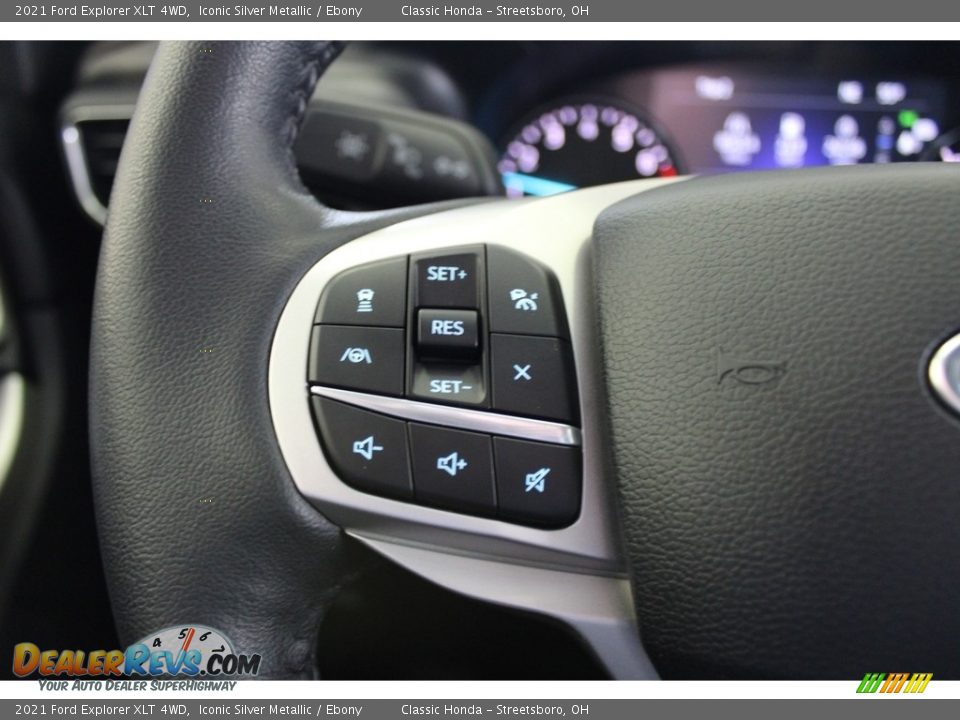 2021 Ford Explorer XLT 4WD Steering Wheel Photo #31