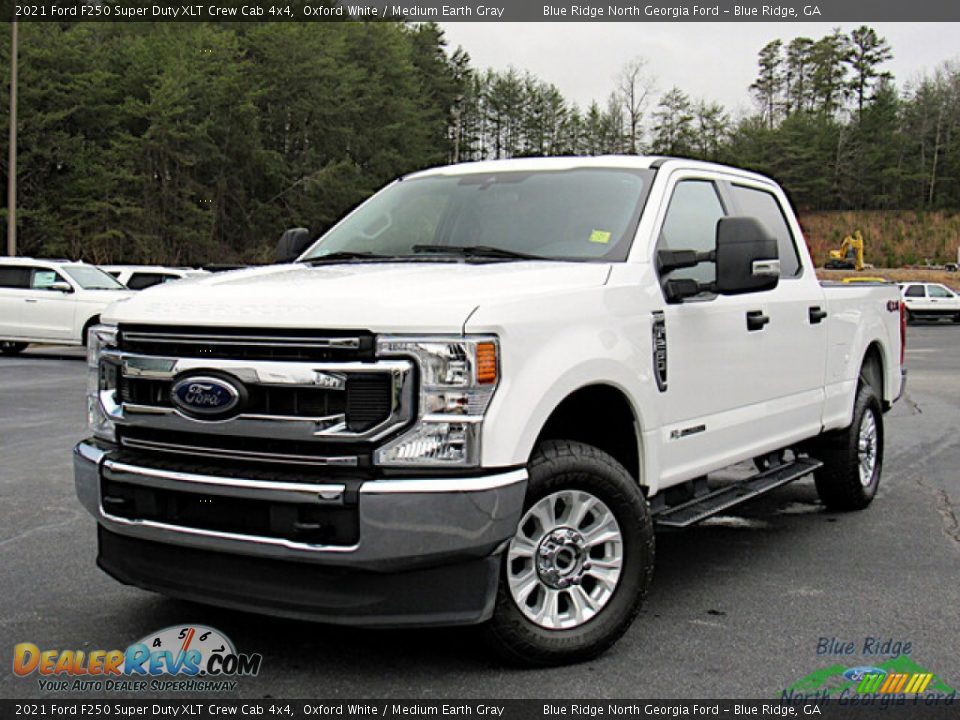 2021 Ford F250 Super Duty XLT Crew Cab 4x4 Oxford White / Medium Earth Gray Photo #1