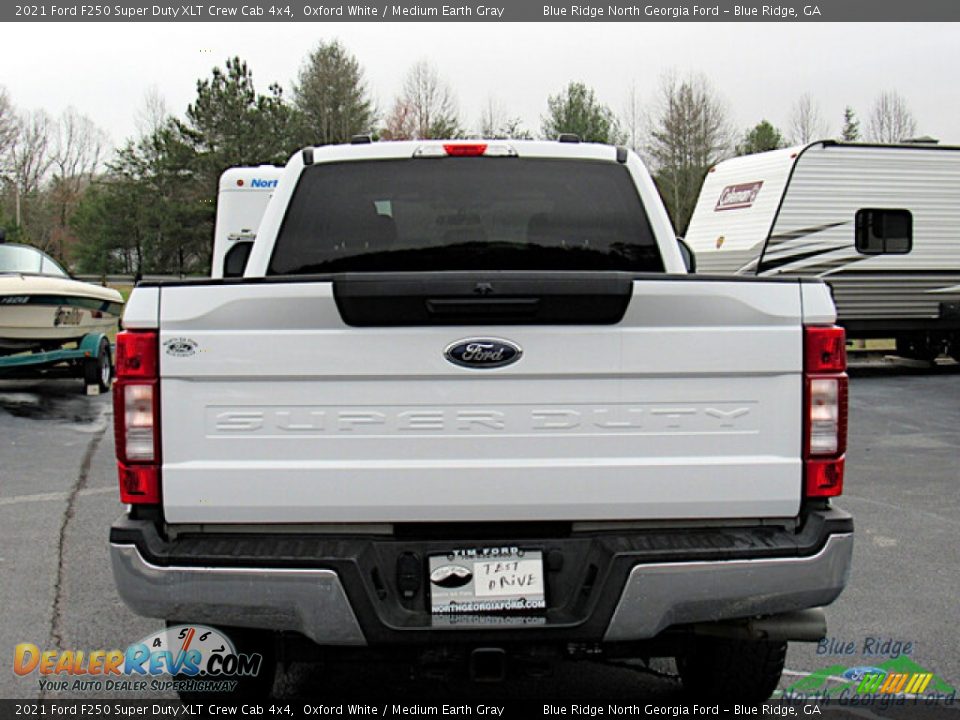 2021 Ford F250 Super Duty XLT Crew Cab 4x4 Oxford White / Medium Earth Gray Photo #4