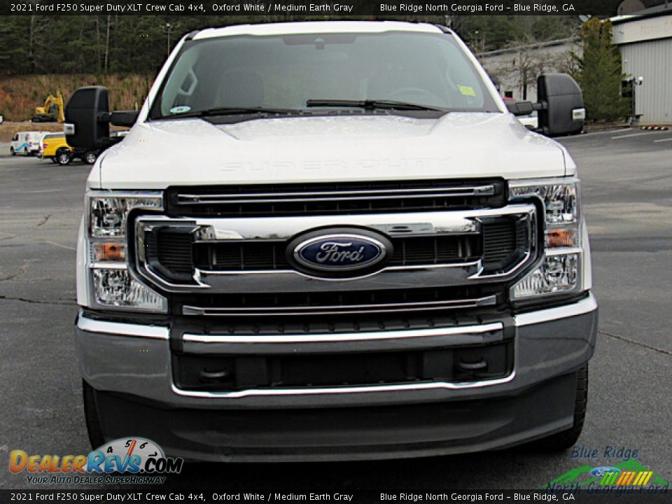 2021 Ford F250 Super Duty XLT Crew Cab 4x4 Oxford White / Medium Earth Gray Photo #8