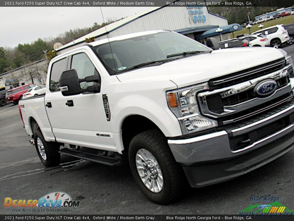 2021 Ford F250 Super Duty XLT Crew Cab 4x4 Oxford White / Medium Earth Gray Photo #26